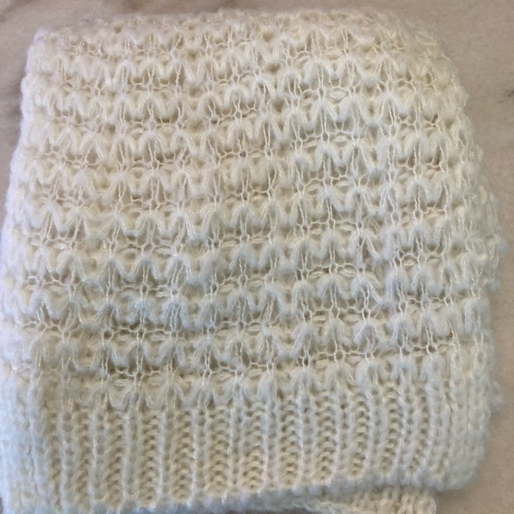 White knit scarf